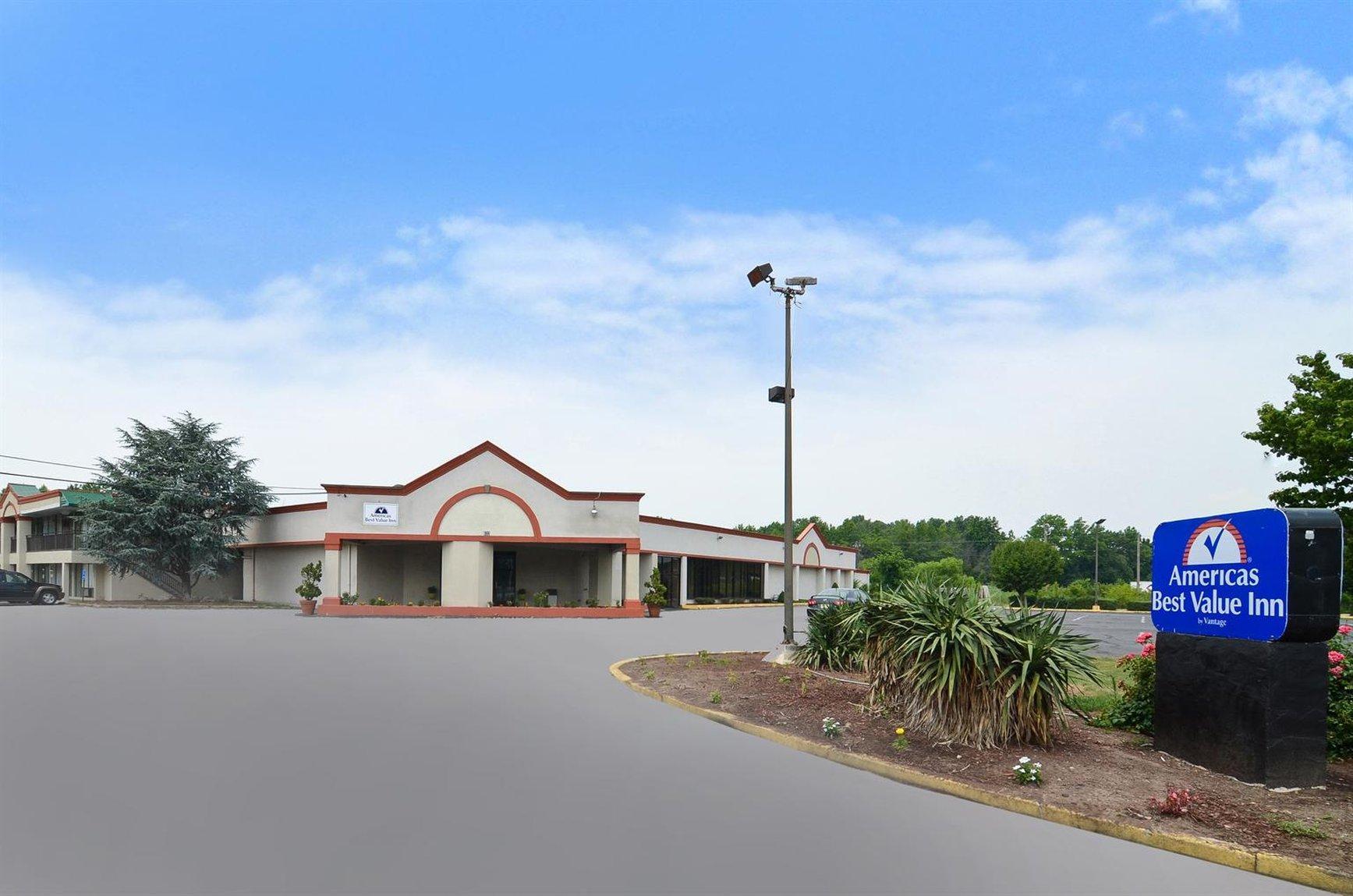 Red Carpet Inn & Suites Carneys Point/Wilmington Exterior foto